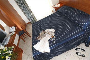 Garden Hotel
